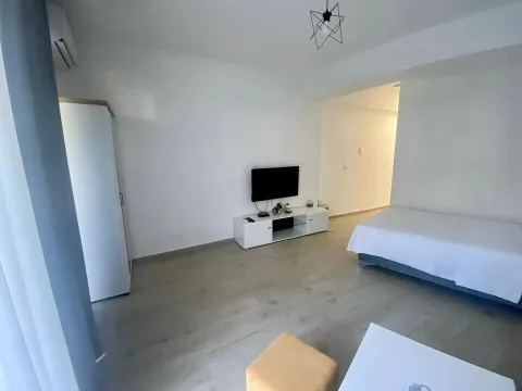 Prodaja, garsonjera, 33m², Sutomore, Bar - image 7