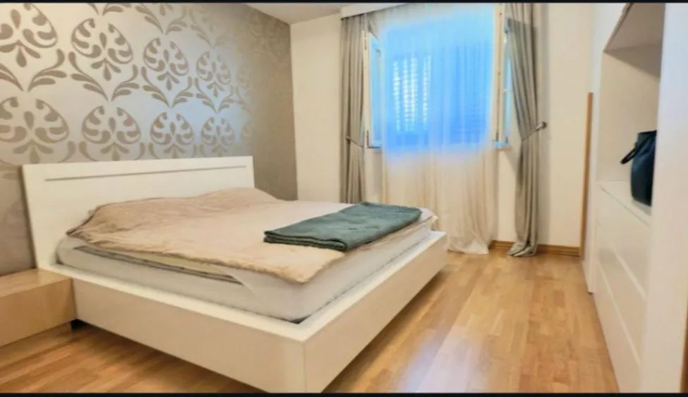 Prodaja, dvosoban stan, 86m², Bečići, Budva