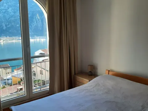 Prodaja, dvosoban stan, 73m², Muo, Kotor - image 4