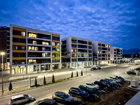 Rent, one bedroom apartment, 40m², Central Point, Podgorica - image 11