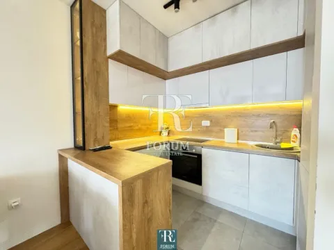 Izdavanje, dvosoban stan, 75m², Central Point, Podgorica - image 5