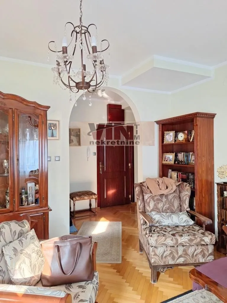 Sale, four bedroom apartment, 100m², Zvezdara Sve Podlokacije, Beograd