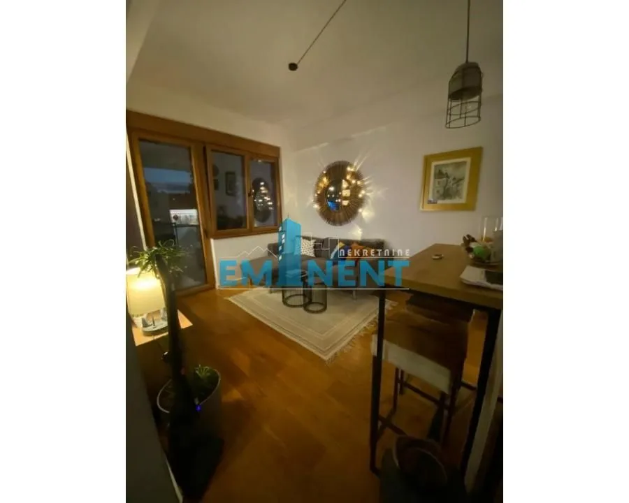 Izdavanje, stan, 41m², Savski Venac, Beograd