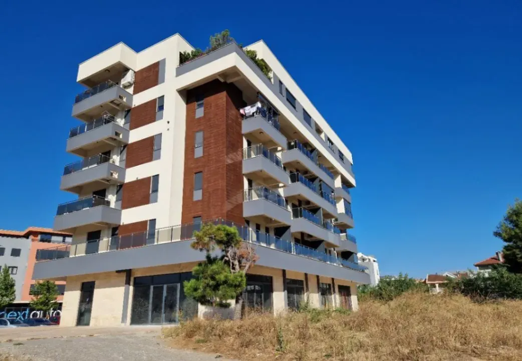 Izdavanje, jednosoban stan, 70m², Blok 9, Podgorica