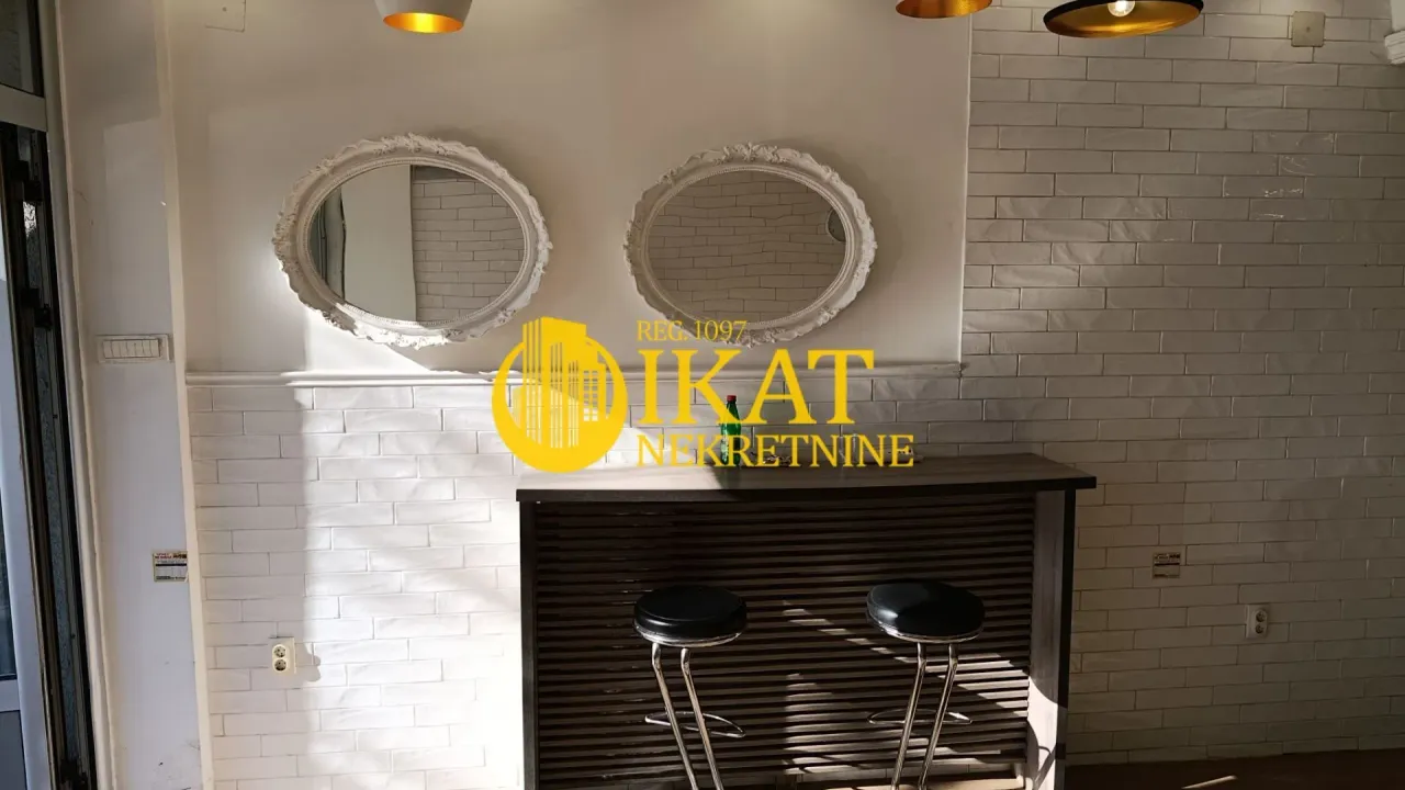 Izdavanje, poslovni prostor, 30m², Crveni Krst, Beograd