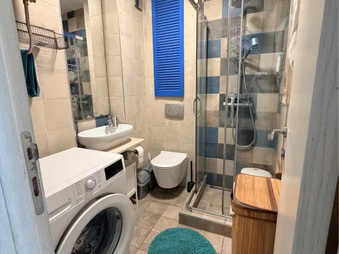 Rent, one bedroom apartment, 60m², Blok 5, Podgorica - image 9