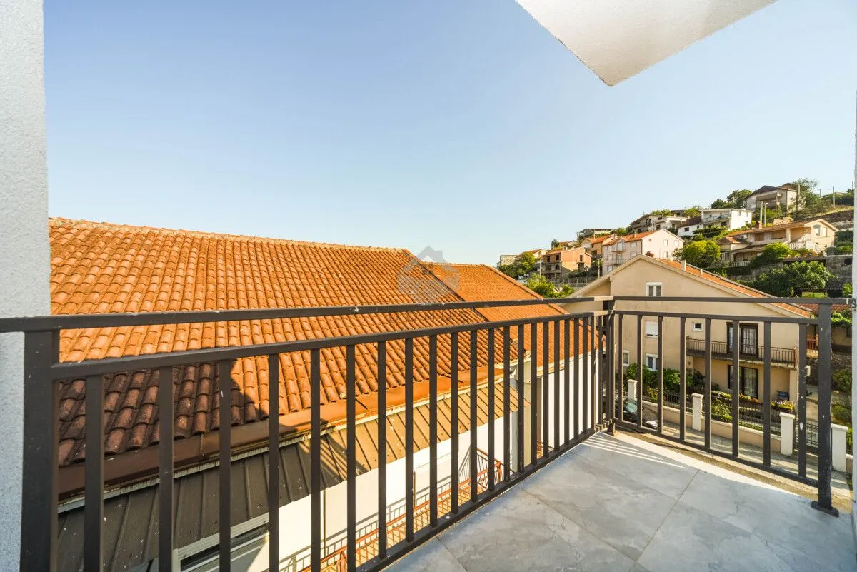 Izdavanje, dvosoban stan, 60m², Zabjelo, Podgorica