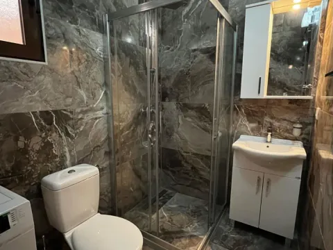 Izdavanje, kuća, 63m², Krimovica, Kotor - image 14