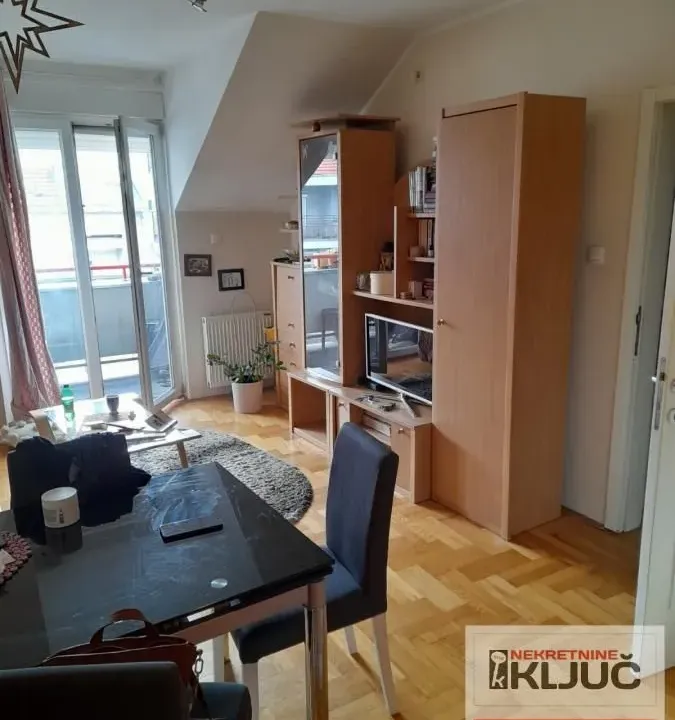 Prodaja, dvosoban stan, 55m², Nova Detelinara, Novi Sad Sve Podlokacije