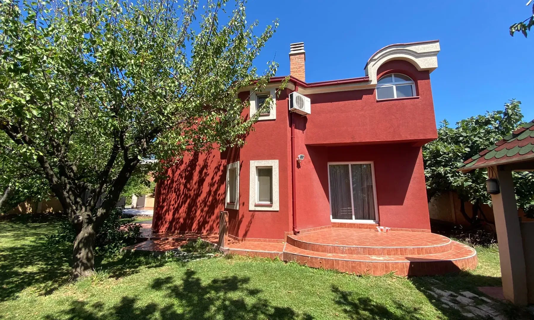 Rent, house, 180m², Donja Gorica, Podgorica