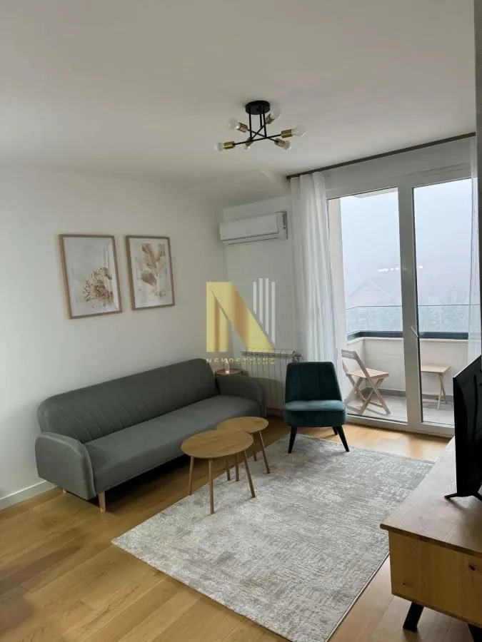 Izdavanje, trosoban stan, 63m², Petrovaradin, Novi Sad