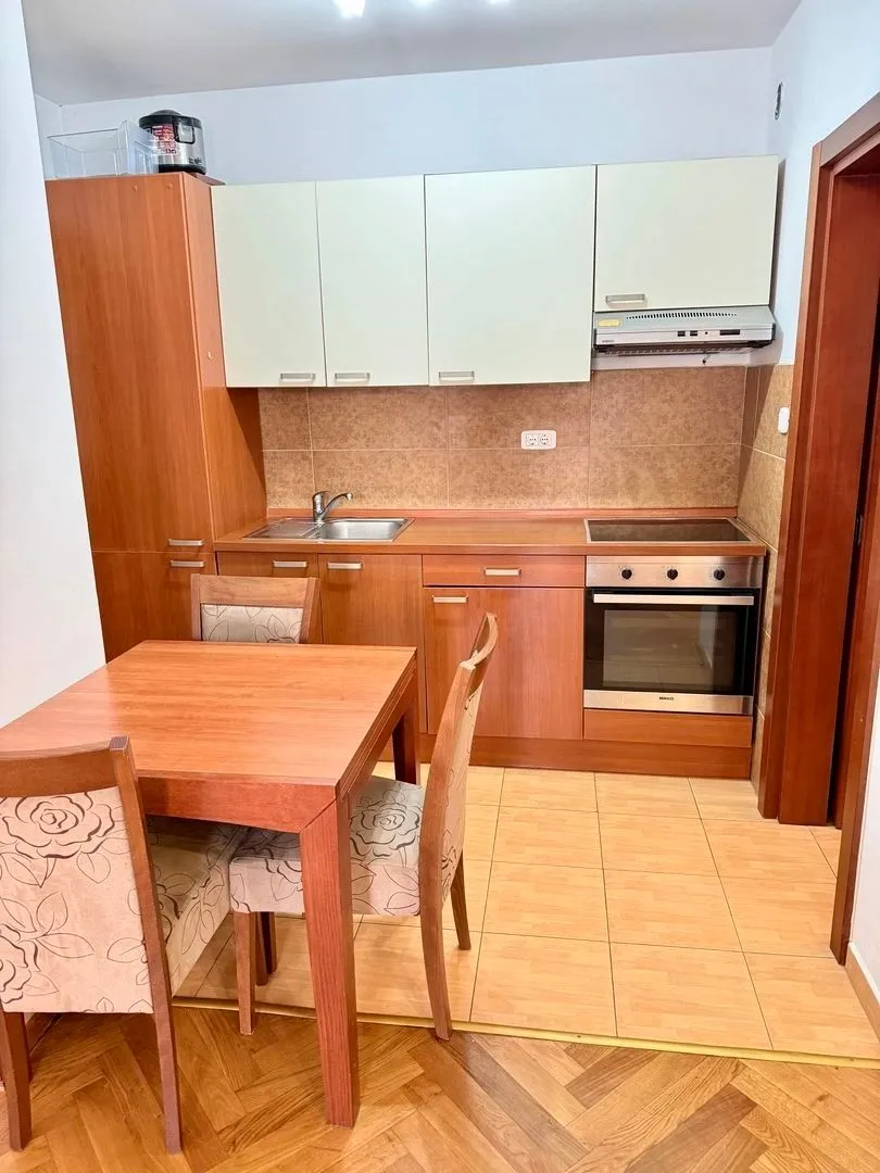 Prodaja, jednosoban stan, 49m², Centar, Budva
