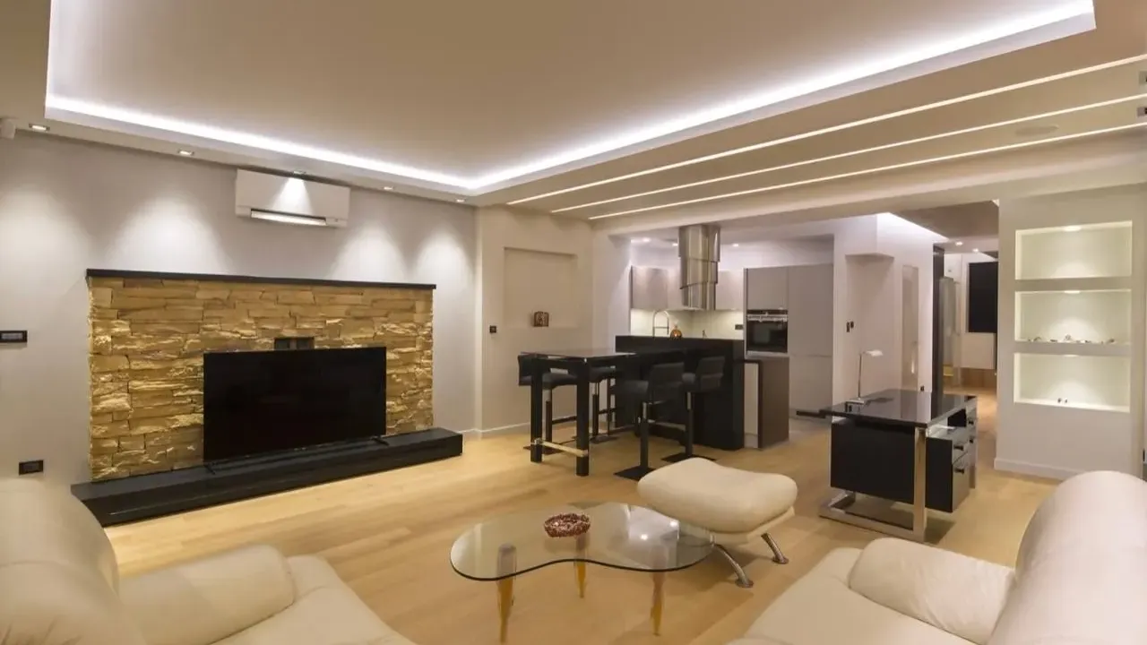 Prodaja, dvosoban stan, 107m², Centar, Budva
