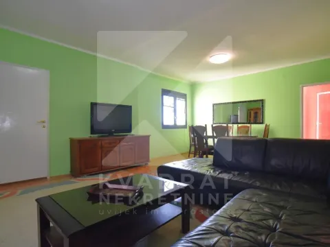 Rent, three bedroom apartment, 85m², Dalmatinska ulica, Podgorica - image 1
