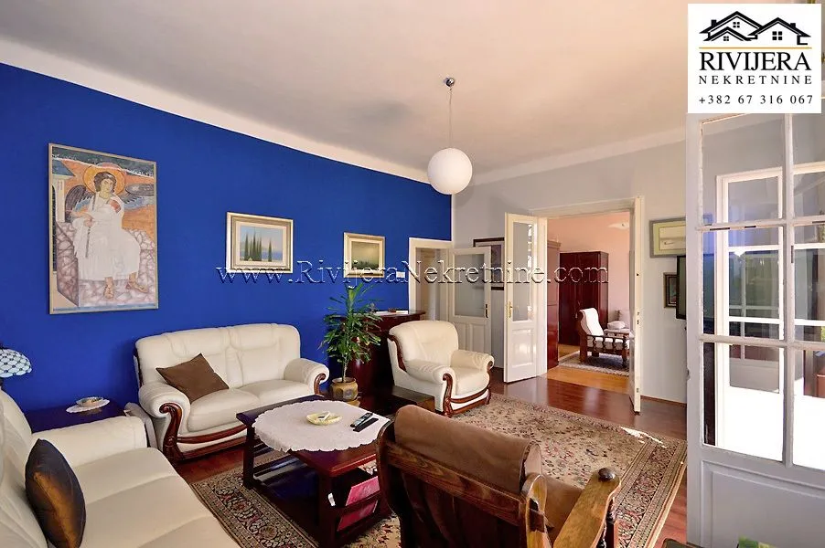 Prodaja, četvorosoban stan, 177m², Centar, Herceg Novi