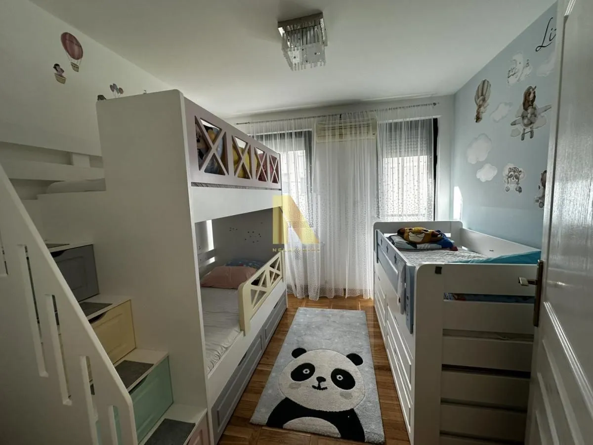 Prodaja, četvorosoban stan, 116m², Grbavica, Novi Sad Sve Podlokacije