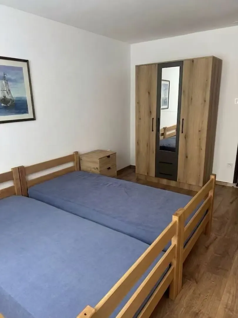 Izdavanje, jednosoban stan, 54m², Centar, Cetinje