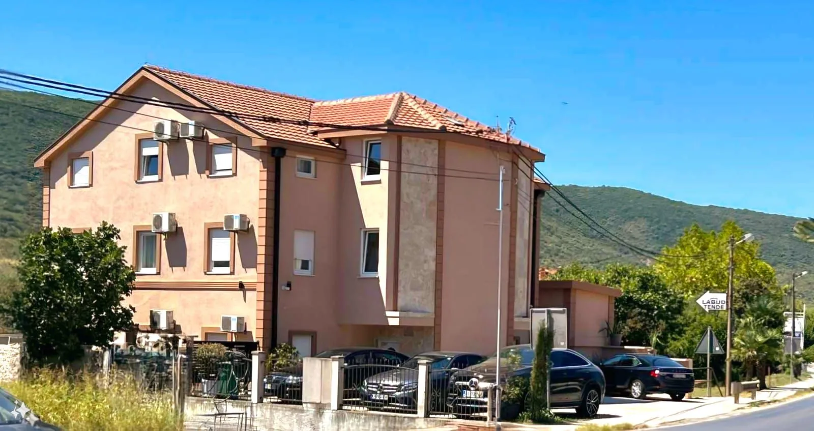 Sale, hospitality venue, 400m², Lastva Grbaljska, Kotor