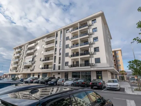 Izdavanje, jednosoban stan, 46m², Podgorica, Crna Gora - image 7