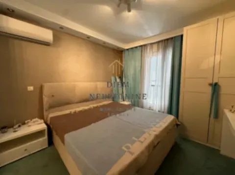 Izdavanje, trosoban stan, 104m², Adok, Budva - image 5