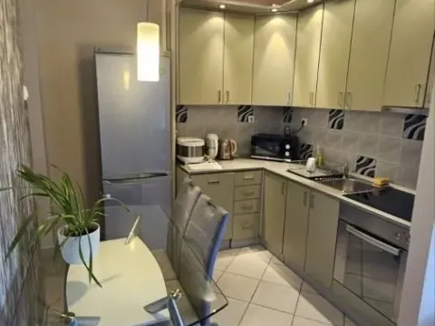 Izdavanje, dvosoban stan, 50m², Rotkvarija, Novi Sad Sve Podlokacije - image 5