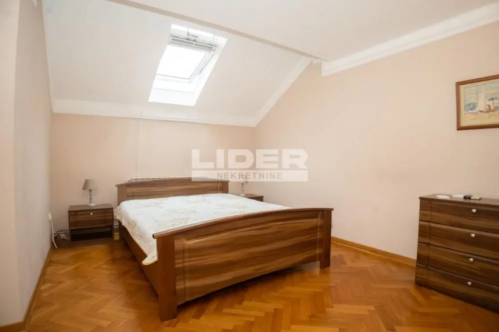 Rent, apartment, 150m², Stari Grad, Beograd