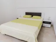 Rent, one bedroom apartment, 35m², Bulevar, Budva - image 4