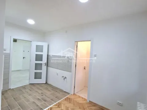 Prodaja, trosoban stan, 75m², Čukarica, Beograd - image 5