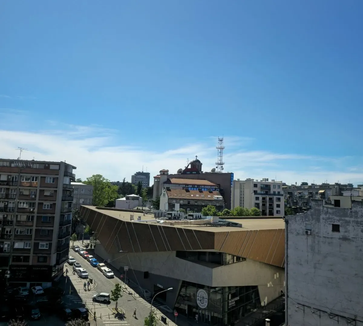Izdavanje, trosoban stan, 157m², Aleksinac, Niš