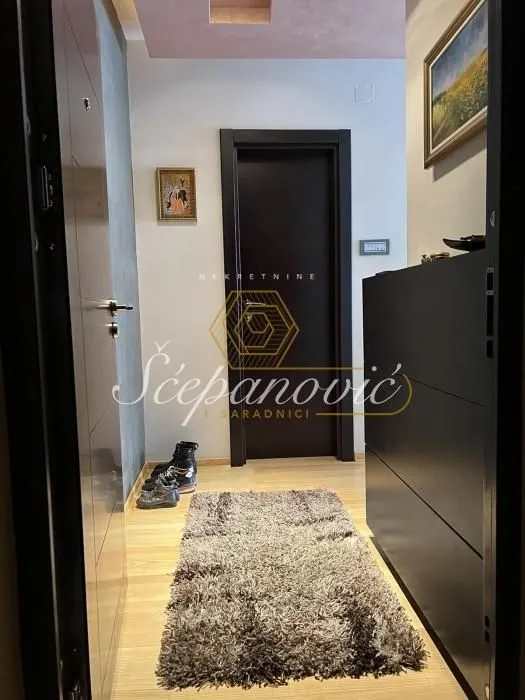 Prodaja, trosoban stan, 67m², Centar, Novi Sad