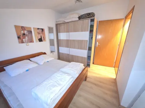 Izdavanje, dvosoban stan, 75m², Zagorič, Podgorica - image 8