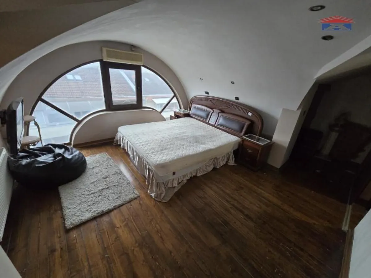 Prodaja, četvorosoban stan, 107m², Bulevar Oslobodjenja, Novi Sad Sve Podlokacije