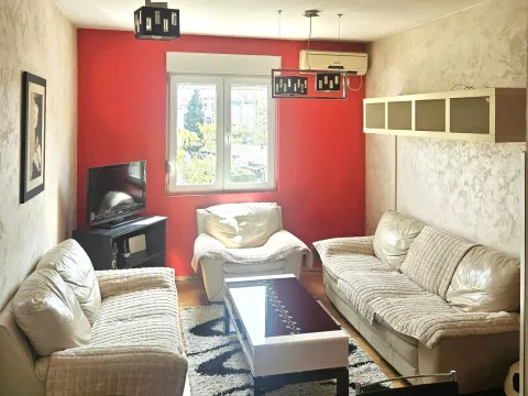 Rent, one bedroom apartment, 37m², Stari Aerodrom, Podgorica - image 2