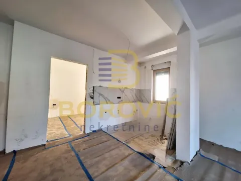 Prodaja, dvosoban stan, 68m², Kluz, Zvezdara Sve Podlokacije - image 5