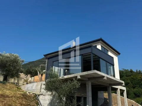 Sale, house, 266m², Bar, Crna Gora - image 1