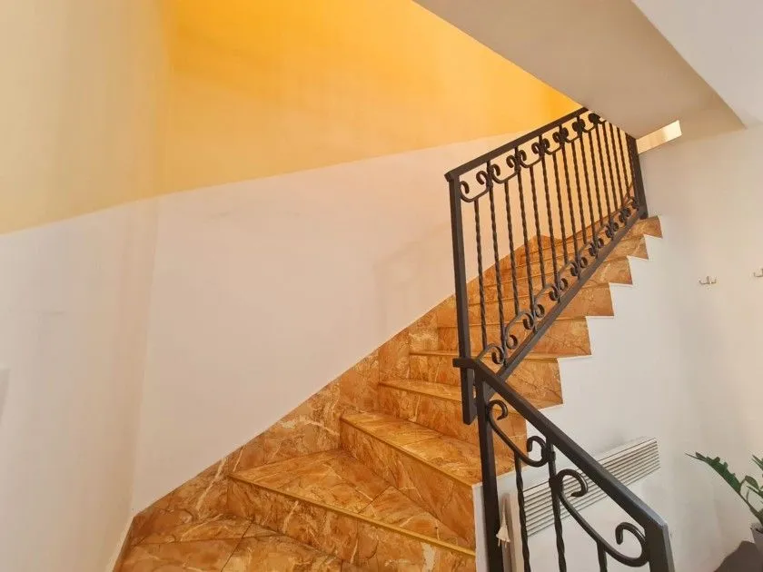 Rent, house, 180m², Tološi, Podgorica