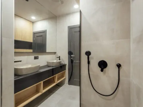 Sale, two bedroom apartment, 151m², Savina, Herceg Novi - image 4