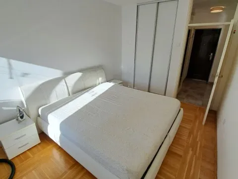 Rent, one bedroom apartment, 40m², Preko Morače, Podgorica - image 13