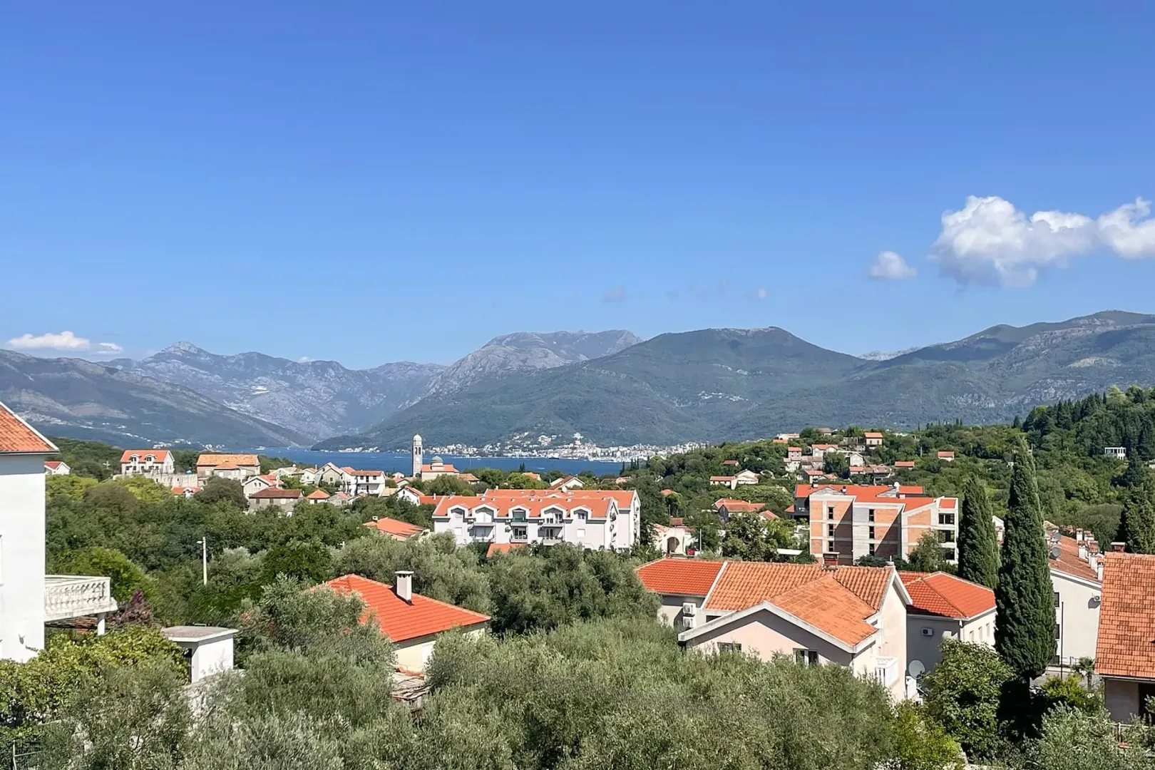 Prodaja, jednosoban stan, 62m², Radovići, Tivat