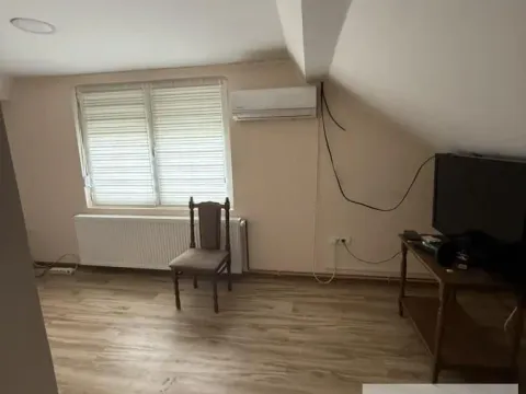 Prodaja, kuća, 248m², Centar, Stara Pazova - image 15