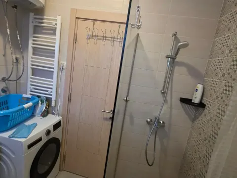 Izdavanje, dvosoban stan, 72m², Blok 9, Podgorica - image 12