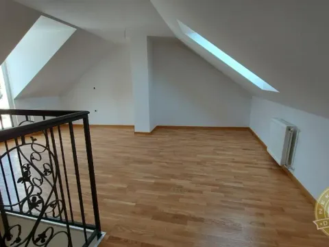 Izdavanje, četvorosoban stan, 84m², Petrovaradin, Novi Sad - image 10