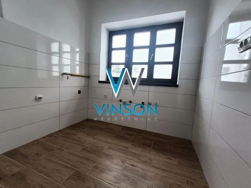 Rent, office space, 950m², Adamovićevo Naselje, Novi Sad Sve Podlokacije