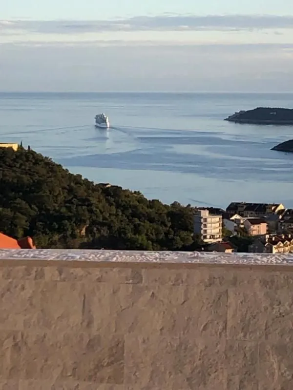 Prodaja, trosoban stan, 213m², Herceg Novi, Crna Gora