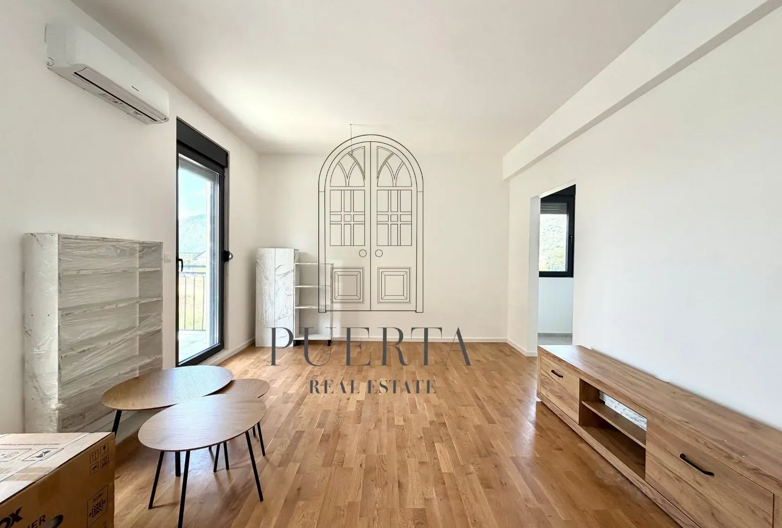 Prodaja, dvosoban stan, 64m², Tološi, Podgorica