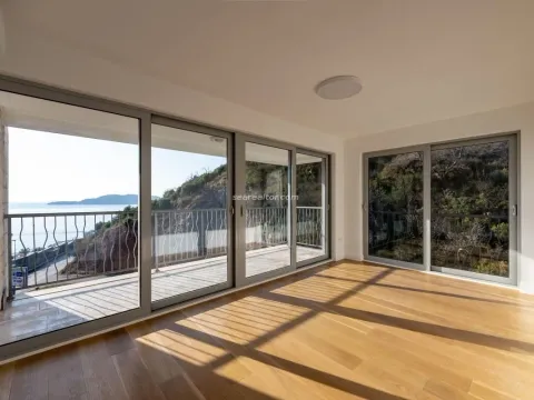 Prodaja, trosoban stan, 160m², Pržno, Budva - image 10