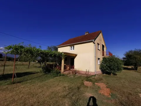  House for Sale, 144m2, Sladojevo Kopito, Danilovgrad