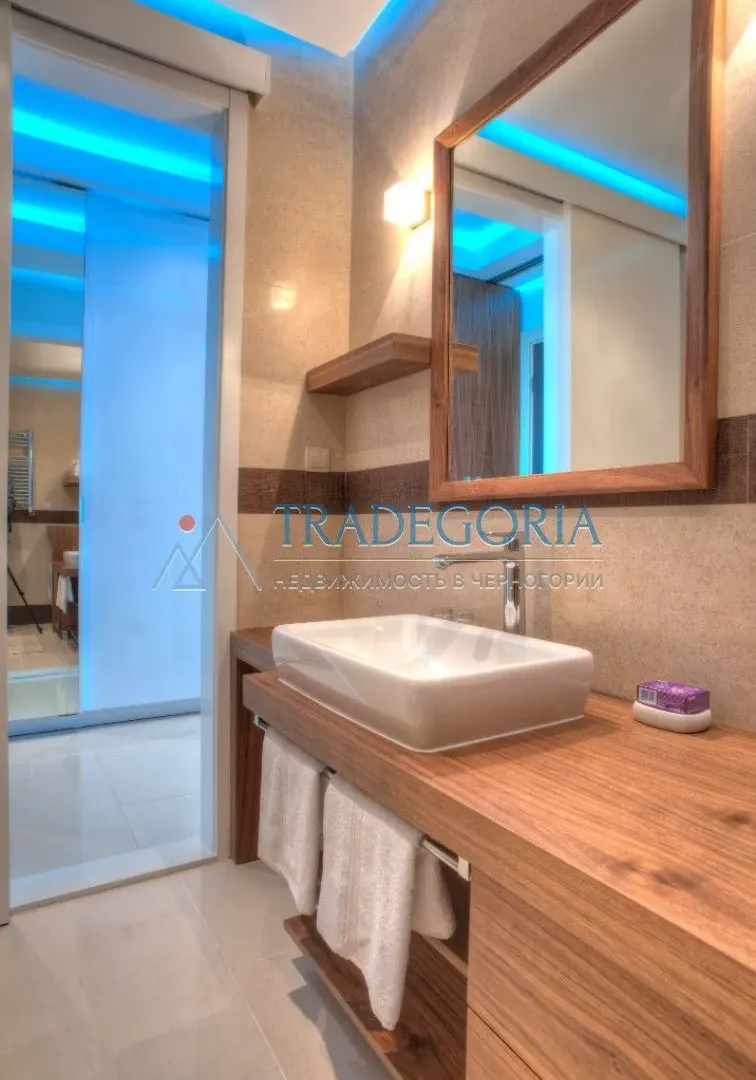 Prodaja, dvosoban stan, 112m², Budva, Crna Gora