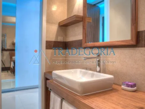 Prodaja, dvosoban stan, 112m², Budva, Crna Gora - image 19