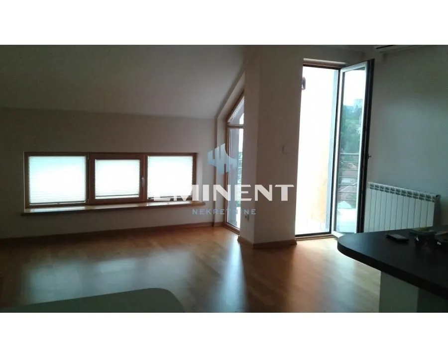 Izdavanje, četvorosoban stan, 115m², Lisičji Potok, Beograd